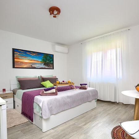 Kety Premantura Apartment Екстериор снимка